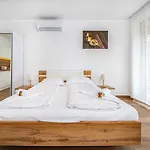 Bed and Breakfast Anchor By Hellobalatonlelle Balatonlelle
