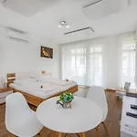 Anchor By Hellobalatonlelle Bed and Breakfast Balatonlelle