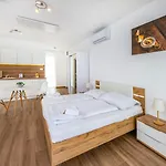 Bed and Breakfast Anchor By Hellobalatonlelle 3*