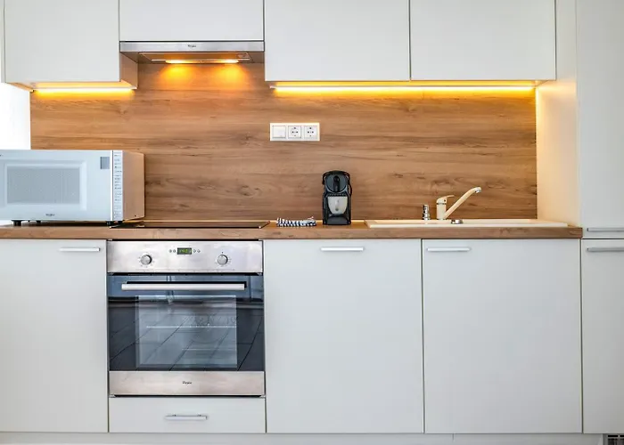 Anchor By Hellobalatonlelle Bed & Breakfast