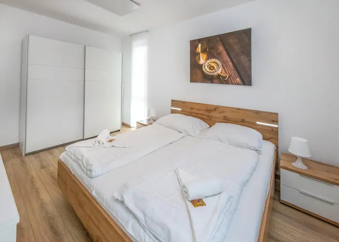 Anchor By Hellobalatonlelle Bed and Breakfast