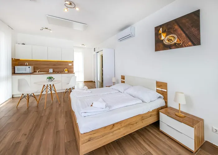 Bed and Breakfast Anchor By Hellobalatonlelle 3*