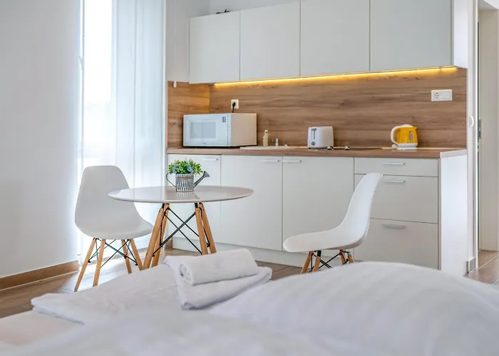 Anchor By Hellobalatonlelle Bed and Breakfast Balatonlelle